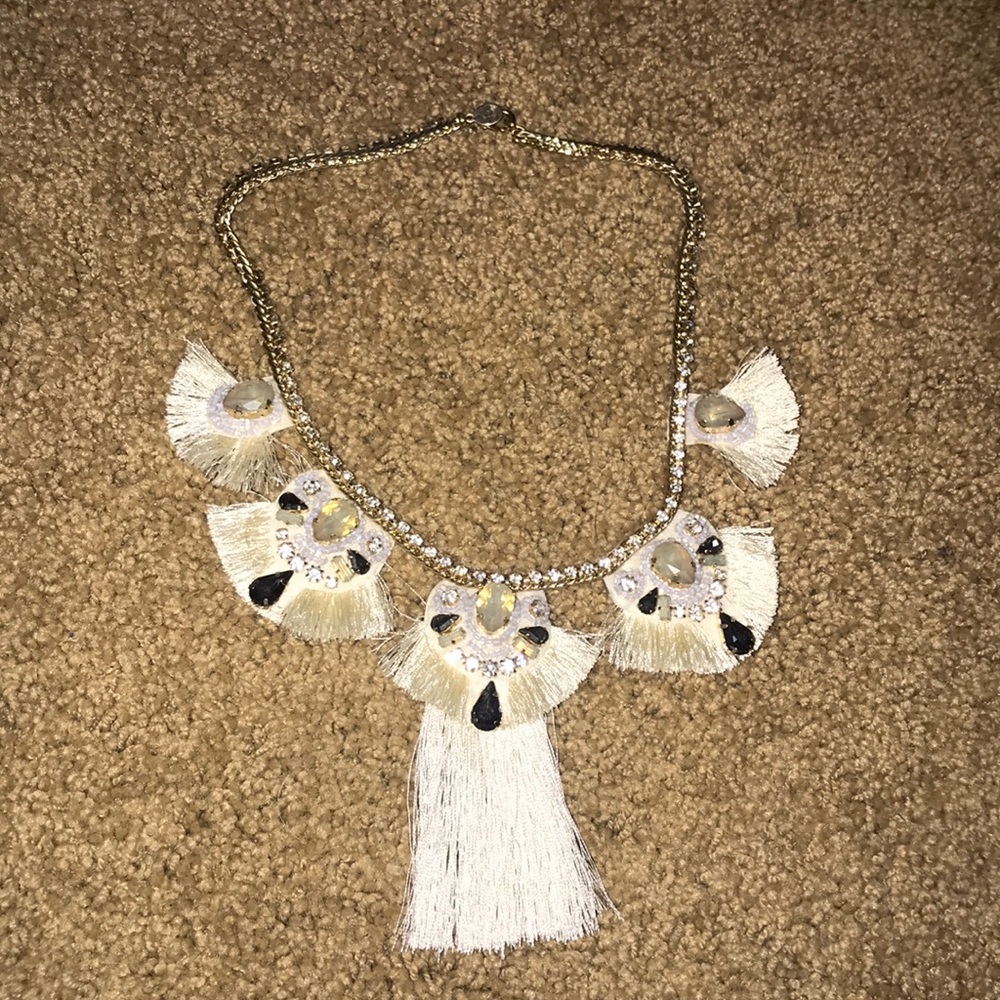 Express necklace